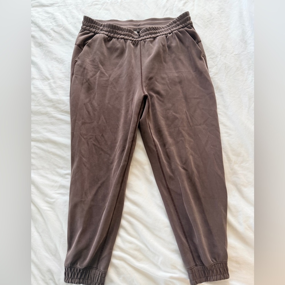 Lululemon Soft Stream Joggers